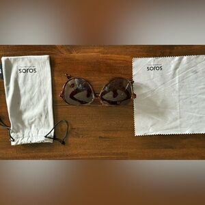 Vintage-Inspired Brown Sunglasses with Metal Details